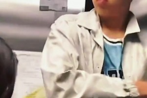 网友挖出巨人杨瀚森坐电梯吓到人 自己反而像个做错事的孩子